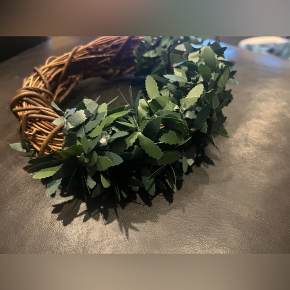 6” by 6” Wreath - Picture 2 of 6